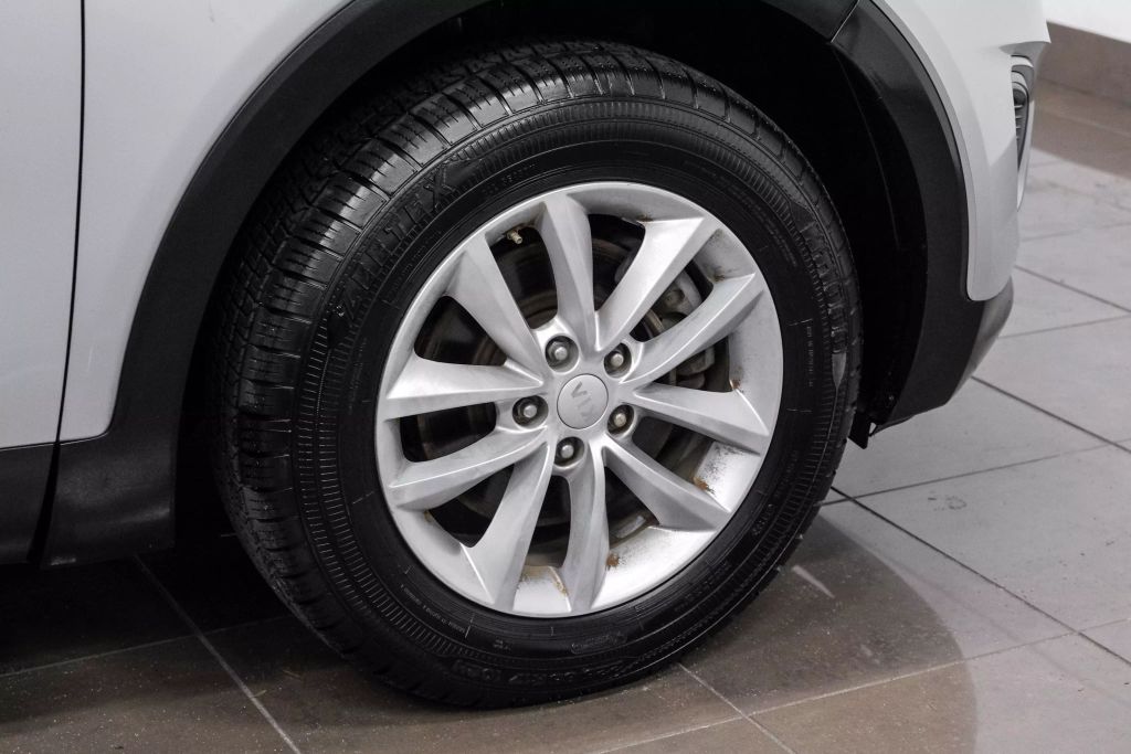 2018 KIA SORENTO SUV 4-CYL, GDI, 2.4 LITER L SPORT UTILITY 4D
