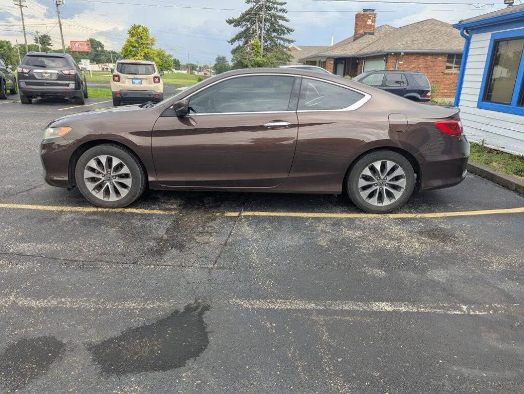 Used 2015 Honda Accord LX-S with VIN 1HGCT1B37FA003452 for sale in West Chester, OH