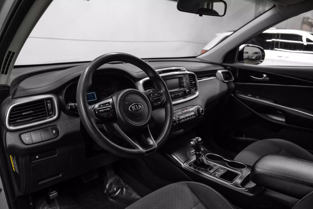 2018 KIA SORENTO SUV 4-CYL, GDI, 2.4 LITER L SPORT UTILITY 4D