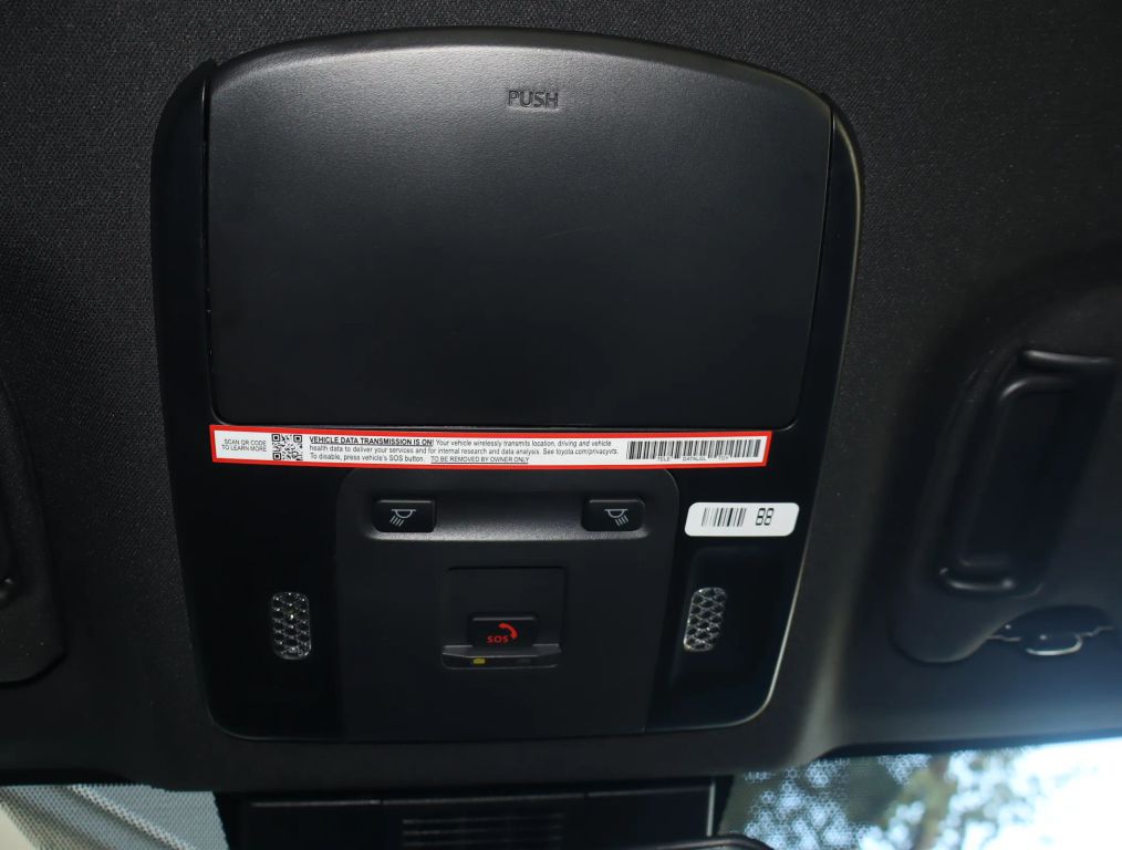 2025 TOYOTA CAMRY SEDAN 4-CYL, HYBRID, 2.5 LITER SE SEDAN 4D