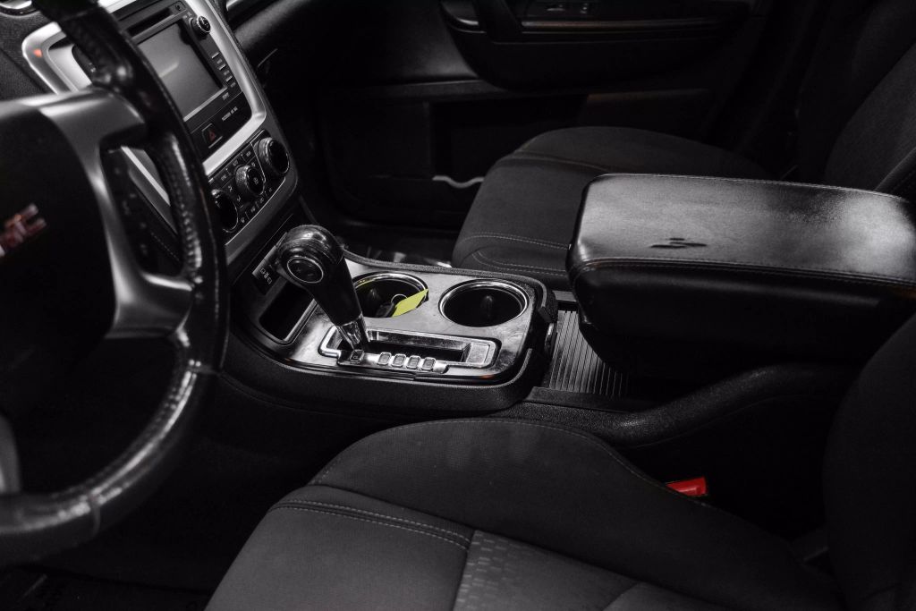 2014 GMC ACADIA SUV V6, 3.6 LITER SLE-2 SPORT UTILITY 4D
