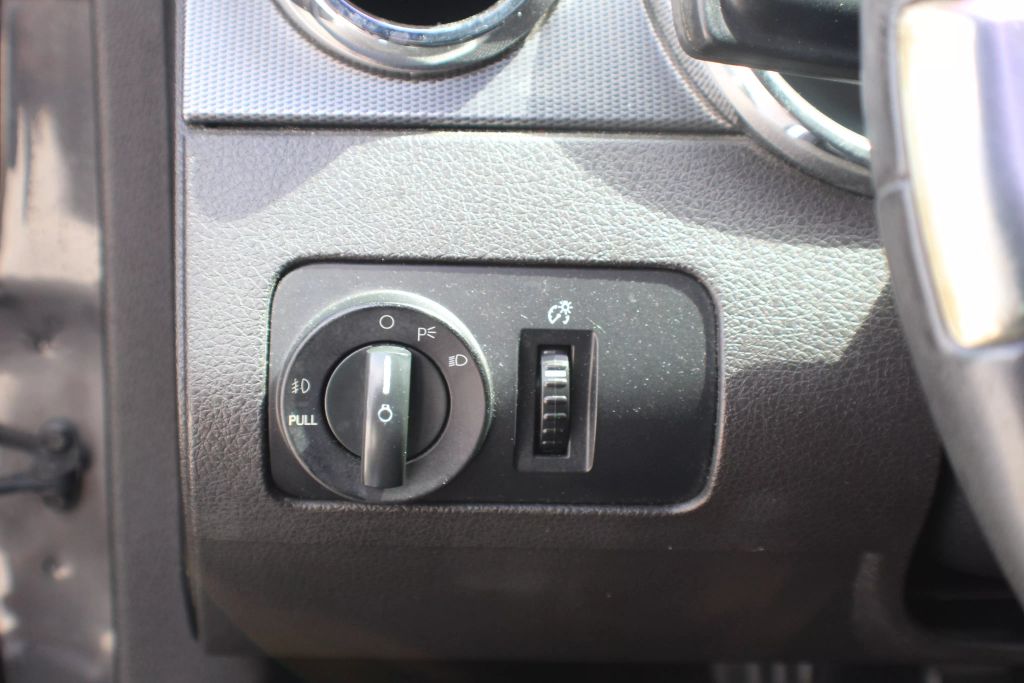2007 FORD MUSTANG COUPE V6, 4.0 LITER PREMIUM COUPE 2D