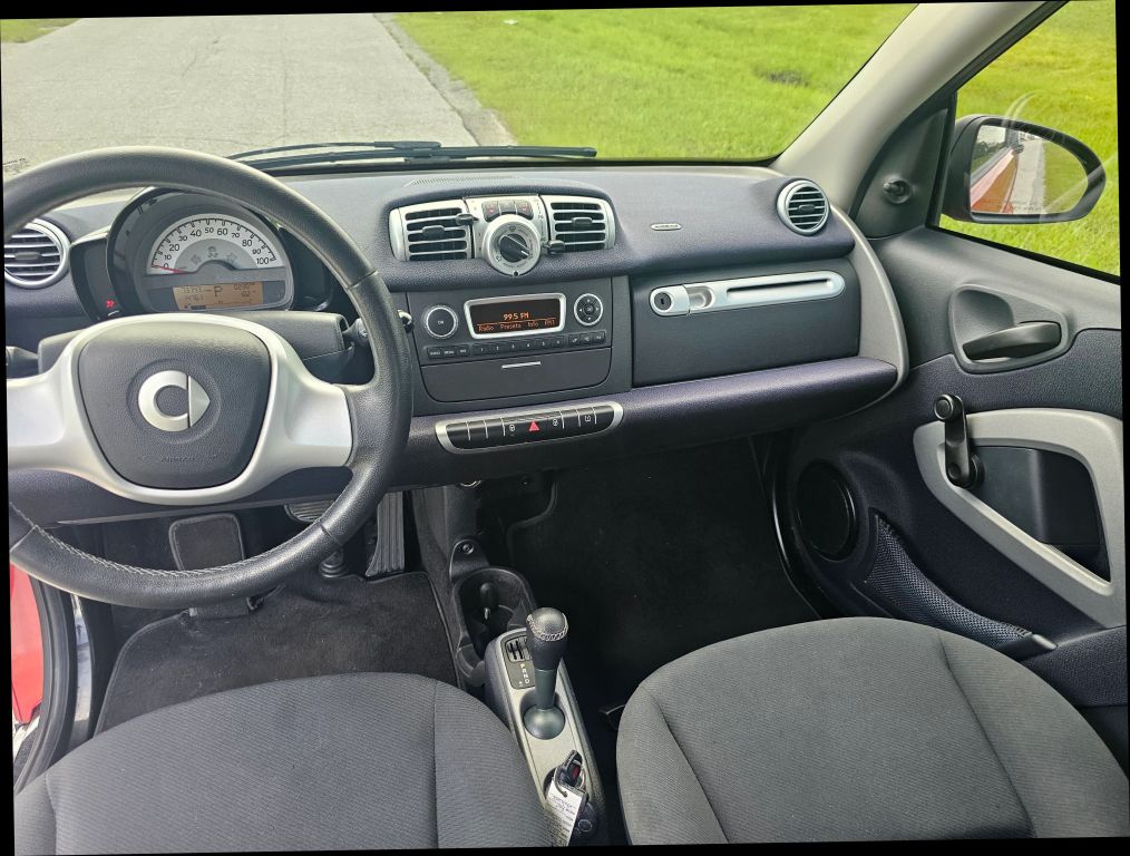2015 Smart Fortwo - Image 11