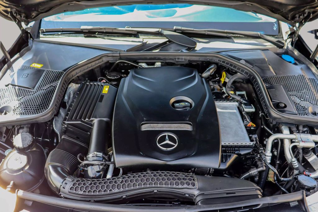 2016 MERCEDES-BENZ C-CLASS SEDAN 4-CYL, TURBO, 2.0 LITER C 300 4MATIC SEDAN 4D