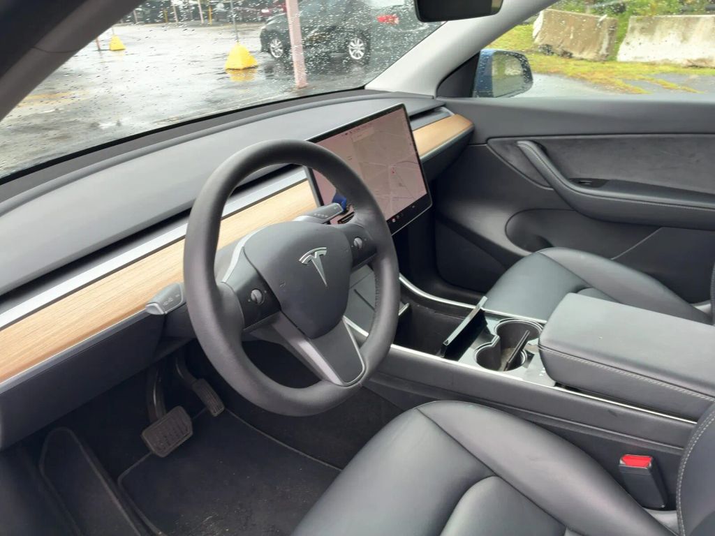 2021 TESLA MODEL Y SUV DUAL AC ELECTRIC MOTORS LONG RANGE SPORT UTILITY 4D