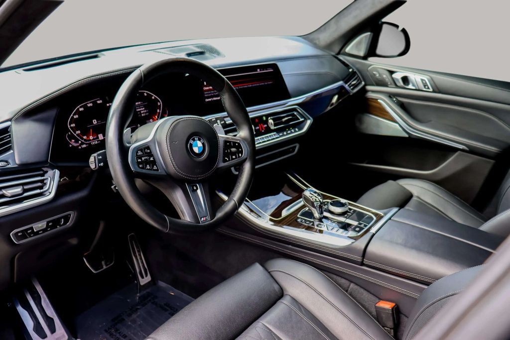 2020 BMW X5 SUV V8, TWIN TURBO, 4.4 LITER M50I SPORT UTILITY 4D