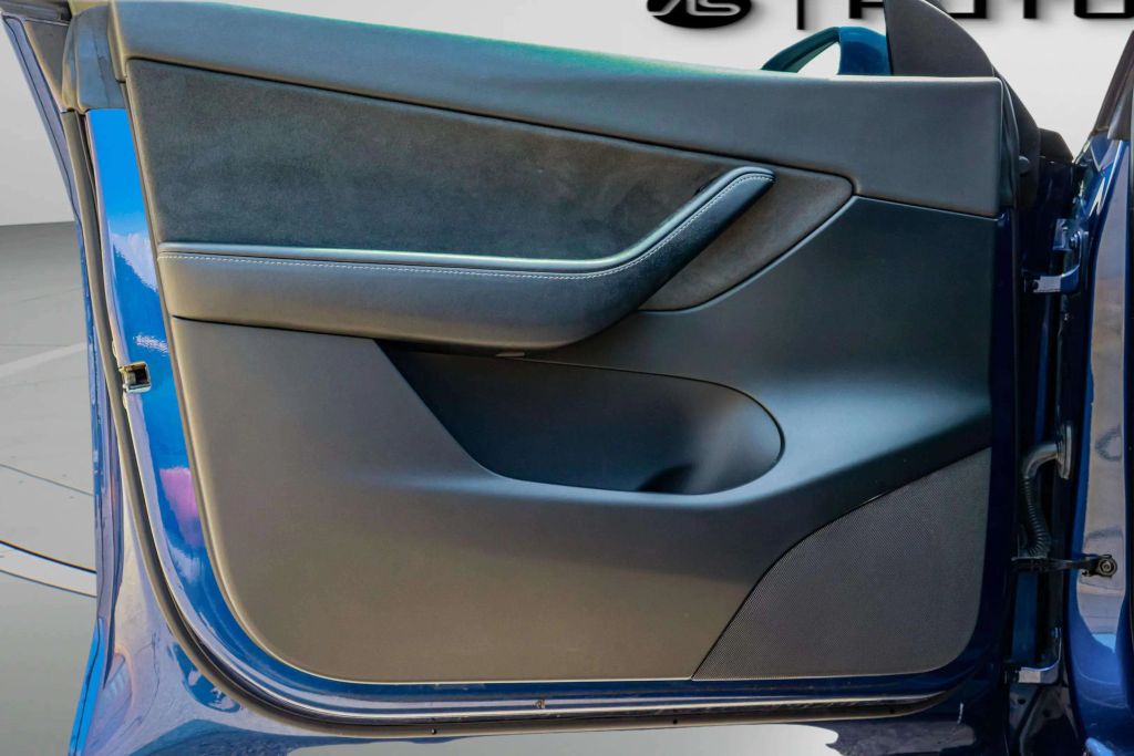 2020 TESLA MODEL Y SUV DUAL AC ELECTRIC MOTORS PERFORMANCE SPORT UTILITY 4D