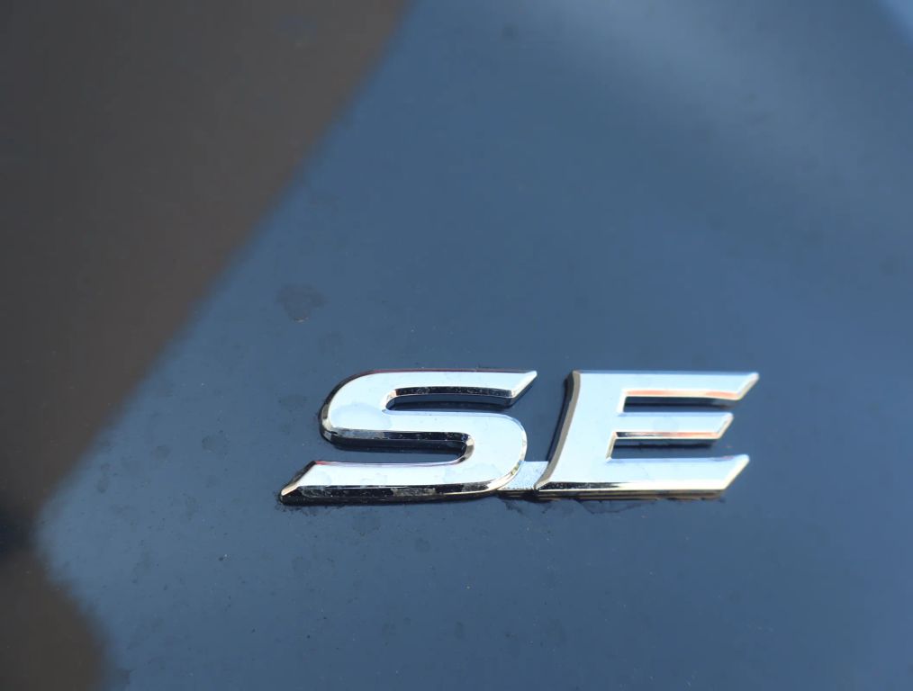 2025 TOYOTA CAMRY SEDAN 4-CYL, HYBRID, 2.5 LITER SE SEDAN 4D