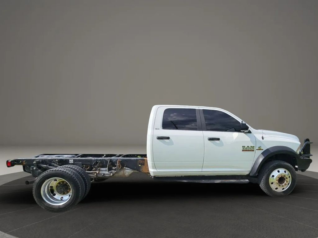 2014 Ram 4500 Crew Cab & Chassis - Image 4
