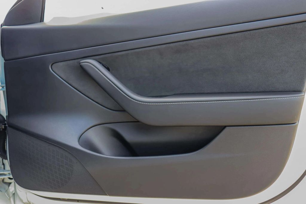 2020 TESLA MODEL 3 SEDAN AC ELECTRIC MOTOR STANDARD RANGE PLUS SEDAN 4D