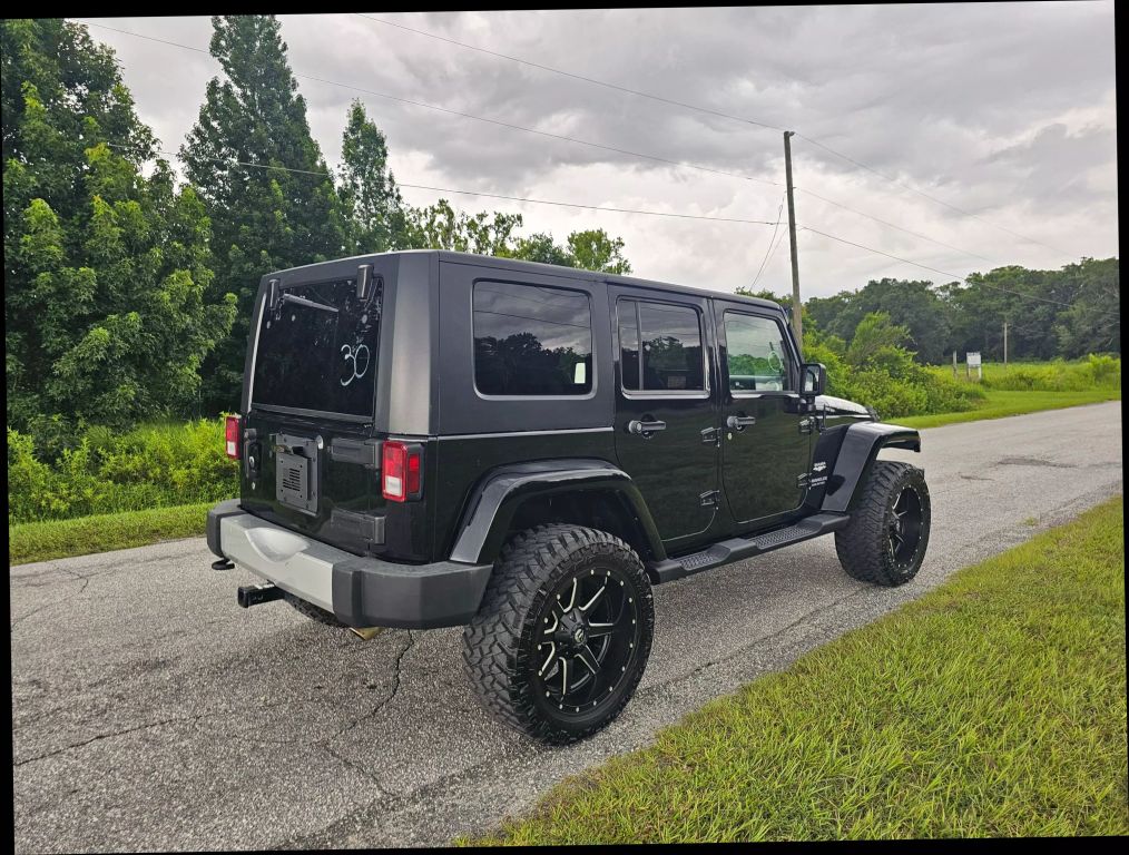 2010 Jeep Wrangler - Image 5 2010 Jeep Wrangler - Image 5