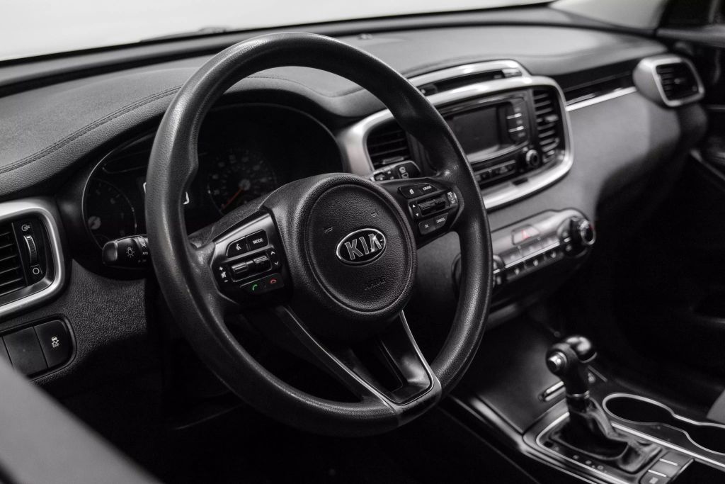2018 KIA SORENTO SUV 4-CYL, GDI, 2.4 LITER L SPORT UTILITY 4D