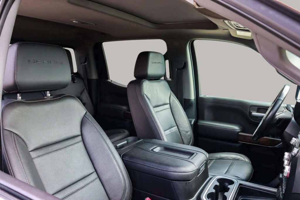 2020 GMC SIERRA 1500 CREW CAB PICKUP 6-CYL, TURBO DIESEL, 3.0 LITER DENALI PICKUP 4D 5 3/4 FT
