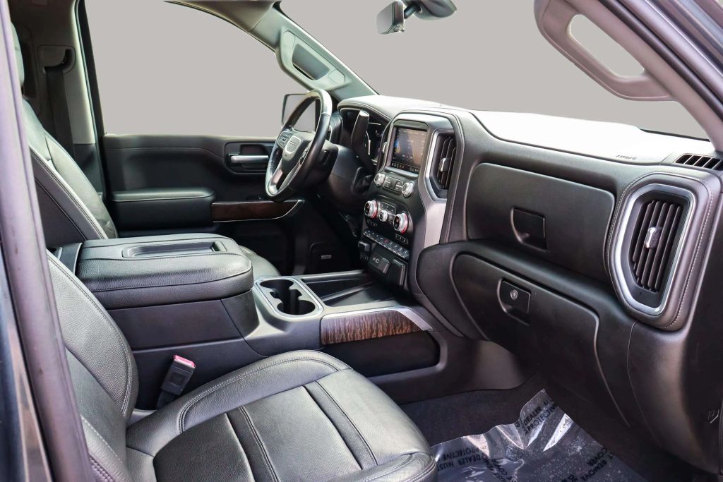 2020 GMC SIERRA 1500 CREW CAB PICKUP 6-CYL, TURBO DIESEL, 3.0 LITER DENALI PICKUP 4D 5 3/4 FT