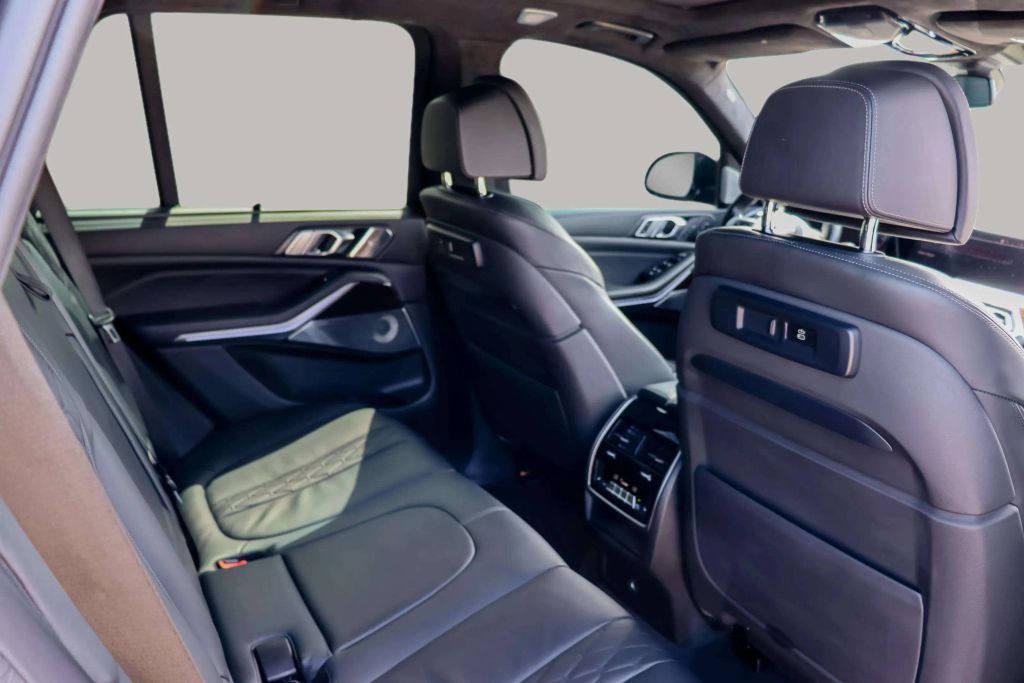 2020 BMW X5 SUV V8, TWIN TURBO, 4.4 LITER M50I SPORT UTILITY 4D