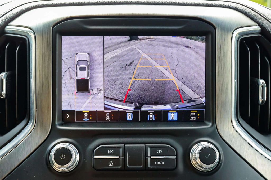 2020 GMC SIERRA 1500 CREW CAB PICKUP 6-CYL, TURBO DIESEL, 3.0 LITER DENALI PICKUP 4D 5 3/4 FT