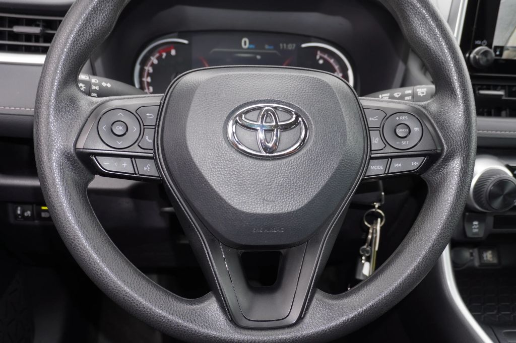 2024 TOYOTA RAV4 SUV 4-CYL, DYNAMIC-FORCE, 2.5 LITER LE SPORT UTILITY 4D