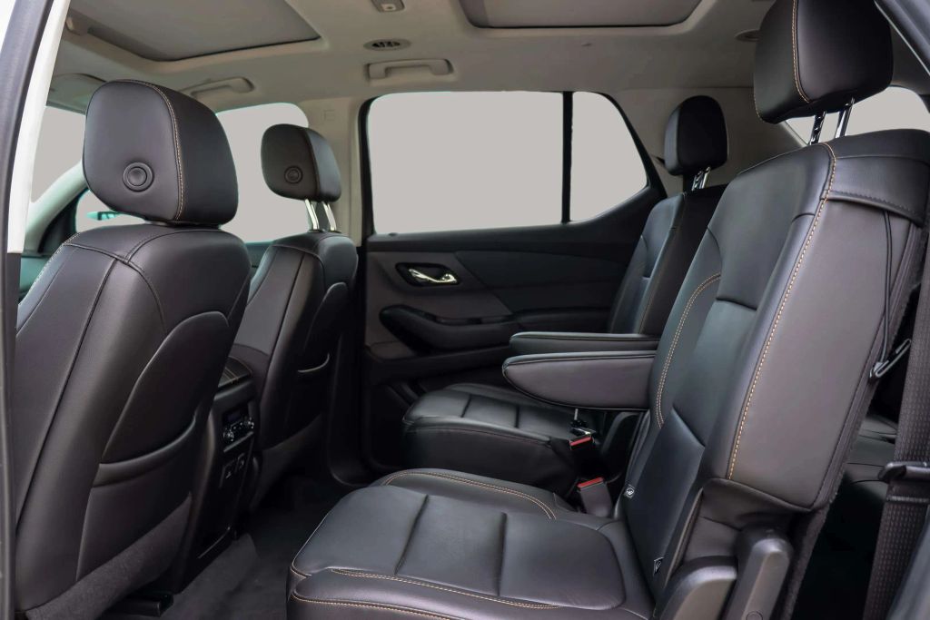 2021 CHEVROLET TRAVERSE SUV V6, 3.6 LITER RS SPORT UTILITY 4D