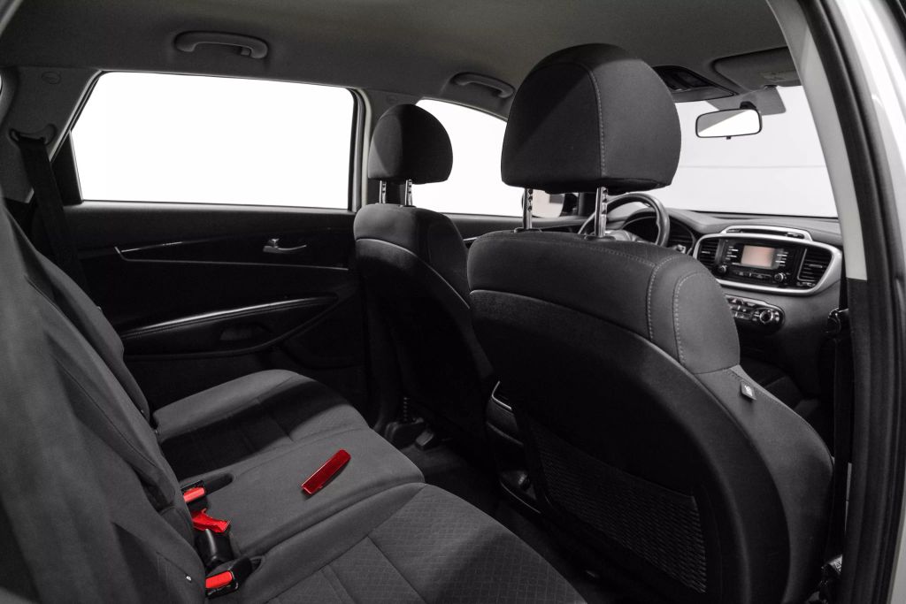 2018 KIA SORENTO SUV 4-CYL, GDI, 2.4 LITER L SPORT UTILITY 4D