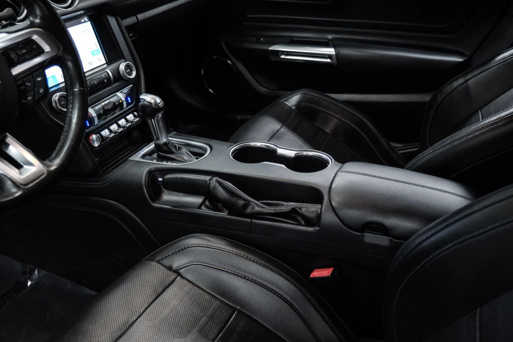 2019 FORD MUSTANG COUPE 4-CYL, TURBO, ECOBOOST, 2.3 LITER ECOBOOST PREMIUM COUPE 2D