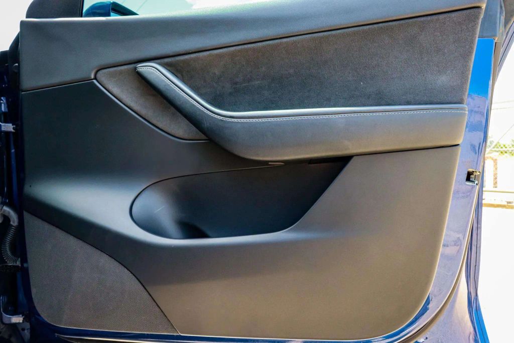2020 TESLA MODEL Y SUV DUAL AC ELECTRIC MOTORS PERFORMANCE SPORT UTILITY 4D
