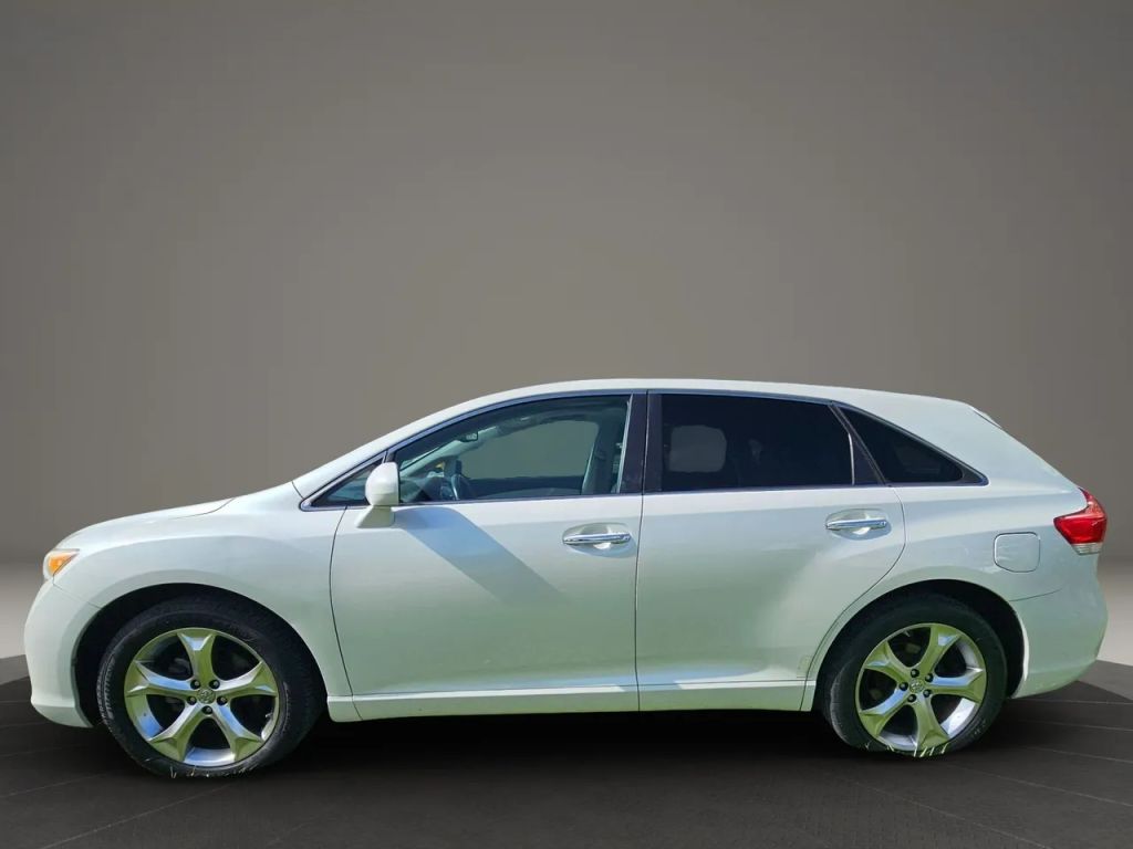 2011 Toyota Venza - Image 8 2011 Toyota Venza - Image 8