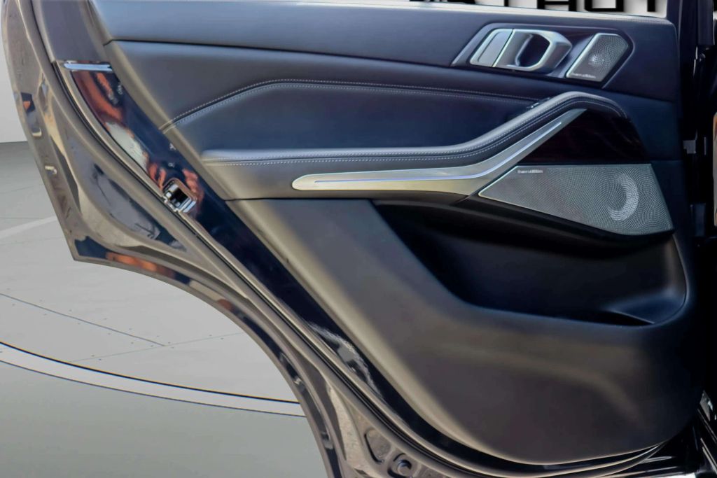 2020 BMW X5 SUV V8, TWIN TURBO, 4.4 LITER M50I SPORT UTILITY 4D