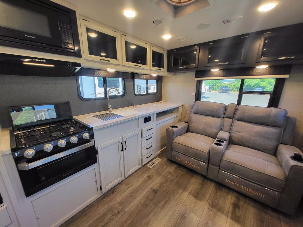 2021 JAYCO JAY FEATHER - - 24RL
