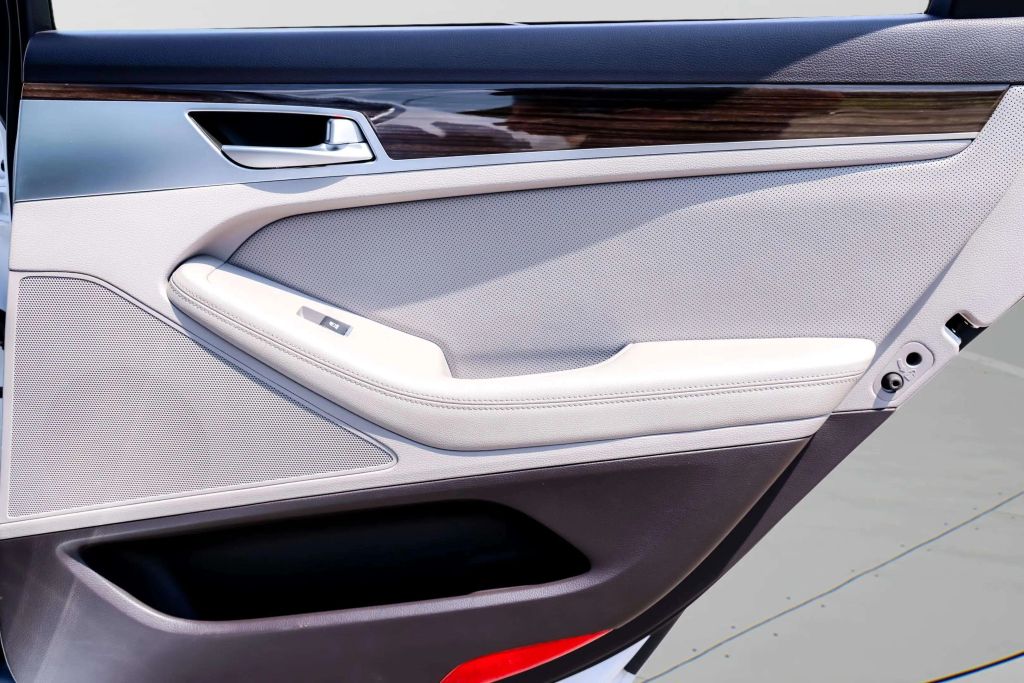 2016 HYUNDAI GENESIS SEDAN V6, 3.8 LITER 3.8 SEDAN 4D
