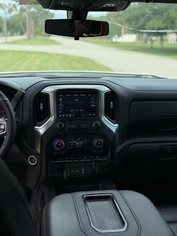 2021 Chevrolet Silverado 1500 Crew Cab - Image 16 2021 Chevrolet Silverado 1500 Crew Cab - Image 16