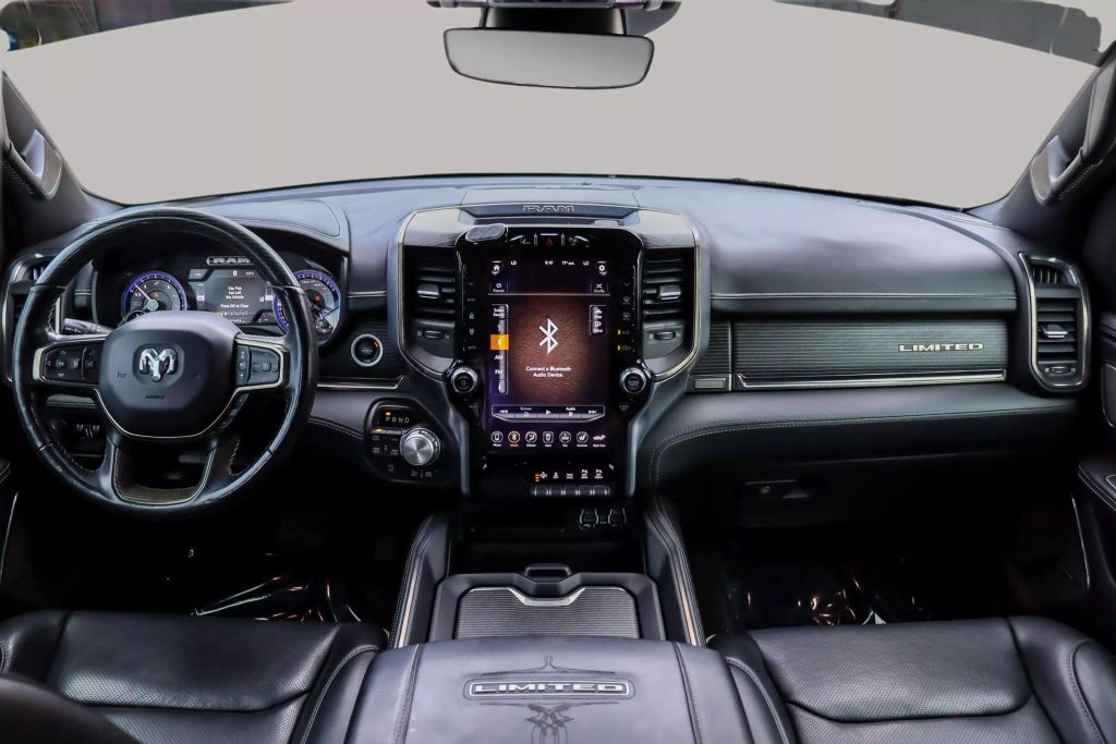 2020 RAM 1500 CREW CAB PICKUP V8, HEMI, ETORQUE, 5.7 LITER LIMITED PICKUP 4D 5 1/2 FT