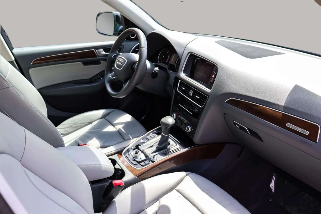 2016 AUDI Q5 SUV 4-CYL, TURBO, 2.0 LITER 2.0T PREMIUM PLUS SPORT UTILITY 4D