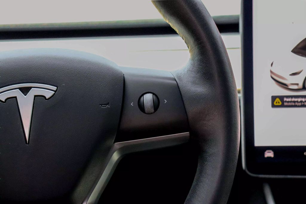 2021 TESLA MODEL Y SUV DUAL AC ELECTRIC MOTORS LONG RANGE SPORT UTILITY 4D