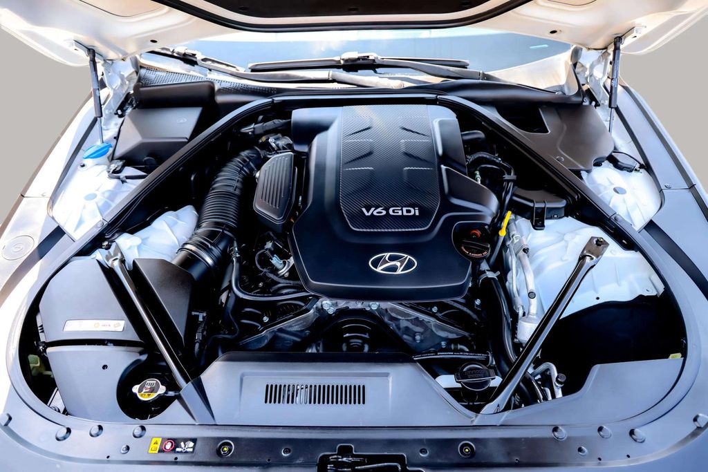 2016 HYUNDAI GENESIS SEDAN V6, 3.8 LITER 3.8 SEDAN 4D