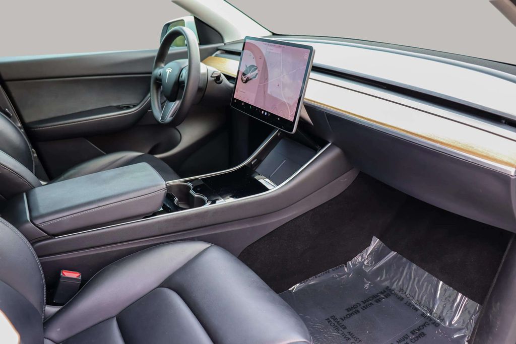 2021 TESLA MODEL Y SUV DUAL AC ELECTRIC MOTORS LONG RANGE SPORT UTILITY 4D