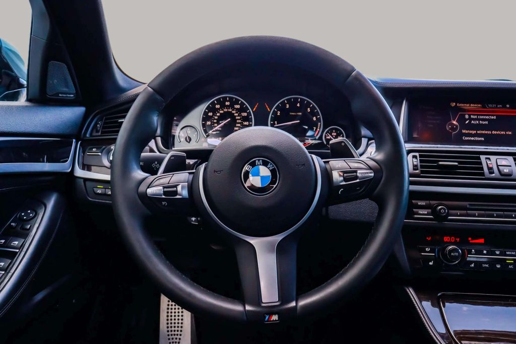 2016 BMW 5 SERIES SEDAN V8, TWIN TURBO, 4.4 LITER 550I SEDAN 4D