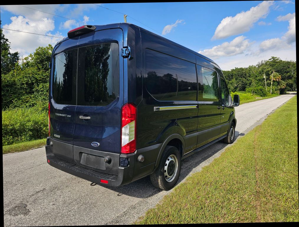 2019 Ford Transit 250 Van - Image 5 2019 Ford Transit 250 Van - Image 5