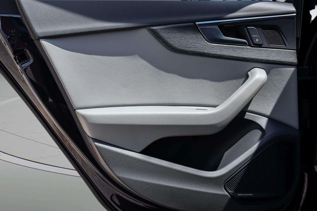 2018 AUDI A4 SEDAN 4-CYL, TURBO, 2.0 LITER PREMIUM PLUS SEDAN 4D