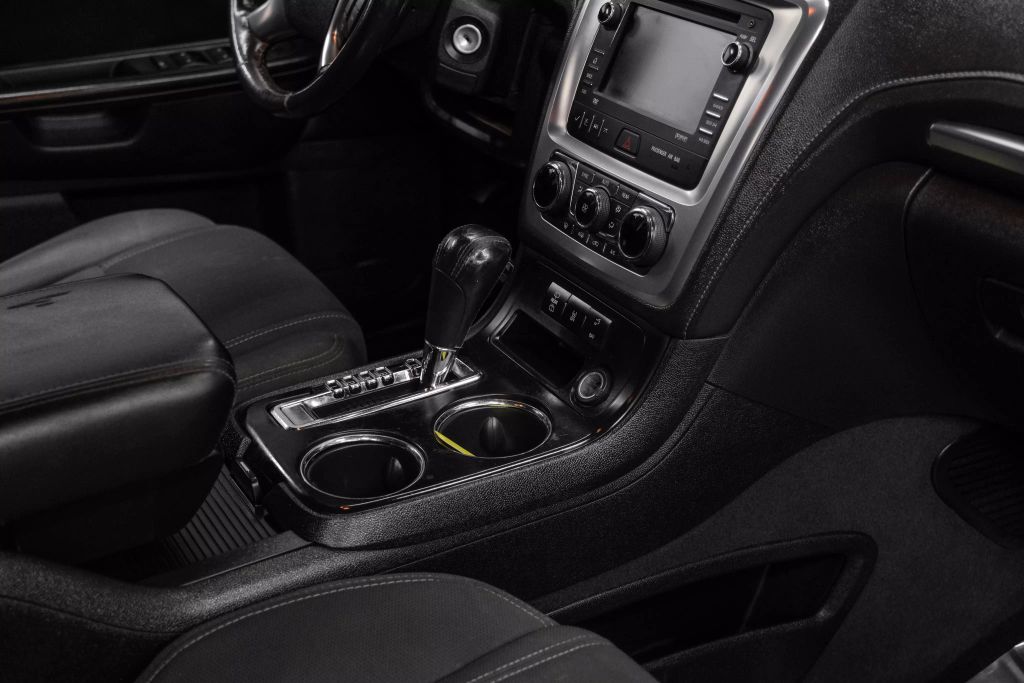 2014 GMC ACADIA SUV V6, 3.6 LITER SLE-2 SPORT UTILITY 4D
