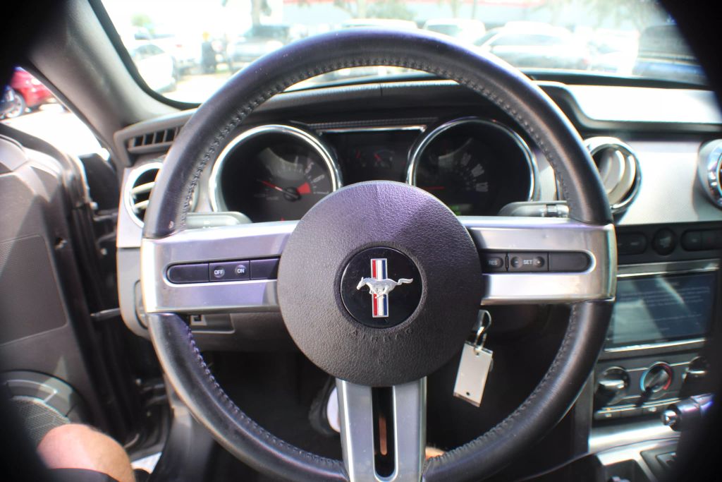 2007 FORD MUSTANG COUPE V6, 4.0 LITER PREMIUM COUPE 2D