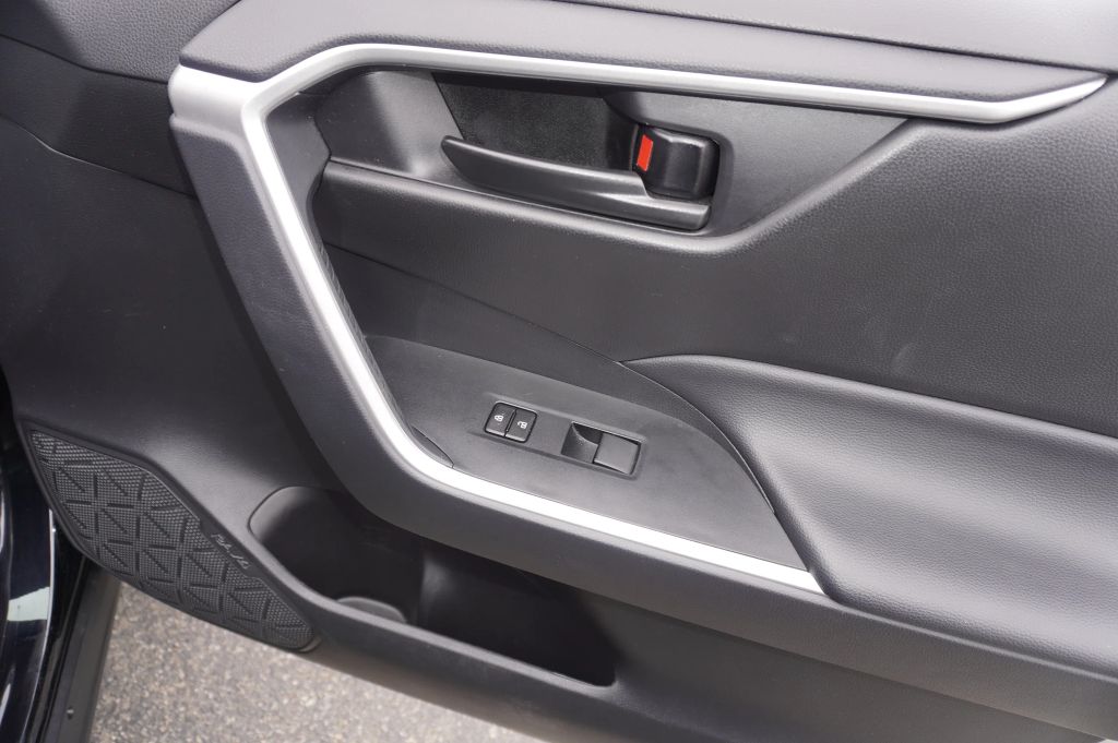 2024 TOYOTA RAV4 SUV 4-CYL, DYNAMIC-FORCE, 2.5 LITER LE SPORT UTILITY 4D