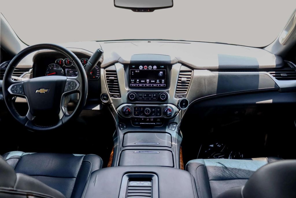 2018 CHEVROLET SUBURBAN SUV V8, ECOTEC3, 5.3 LITER PREMIER SPORT UTILITY 4D