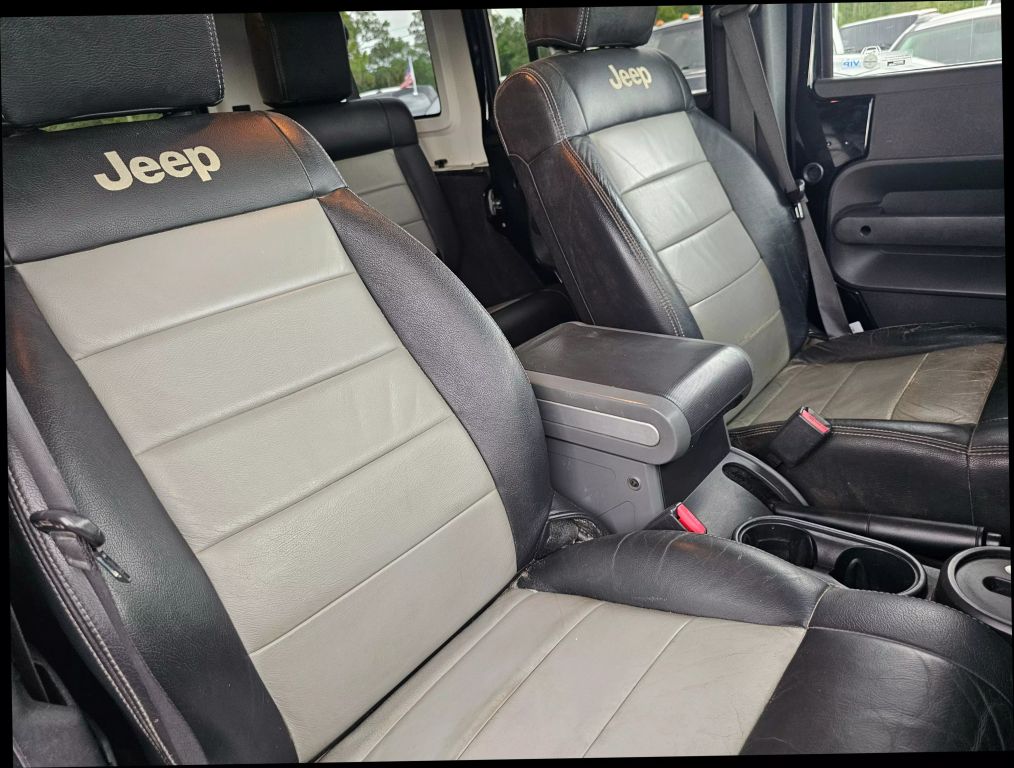 2010 Jeep Wrangler - Image 21 2010 Jeep Wrangler - Image 21