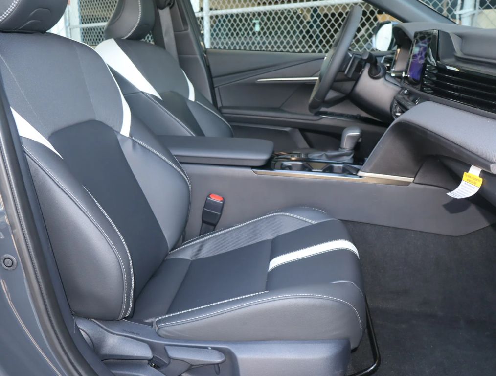 2025 TOYOTA CAMRY SEDAN 4-CYL, HYBRID, 2.5 LITER SE SEDAN 4D