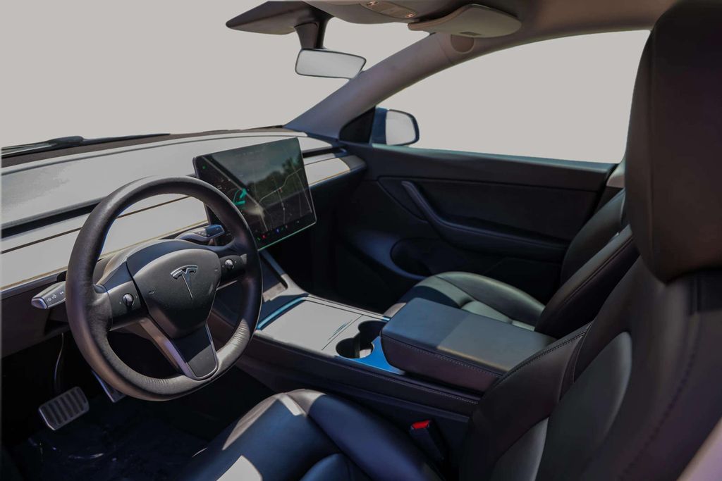 2021 TESLA MODEL Y SUV DUAL AC ELECTRIC MOTORS LONG RANGE SPORT UTILITY 4D
