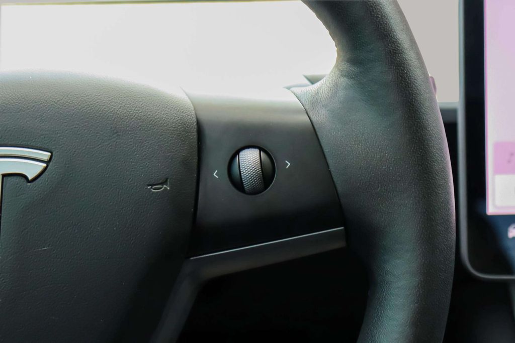 2021 TESLA MODEL Y SUV DUAL AC ELECTRIC MOTORS LONG RANGE SPORT UTILITY 4D