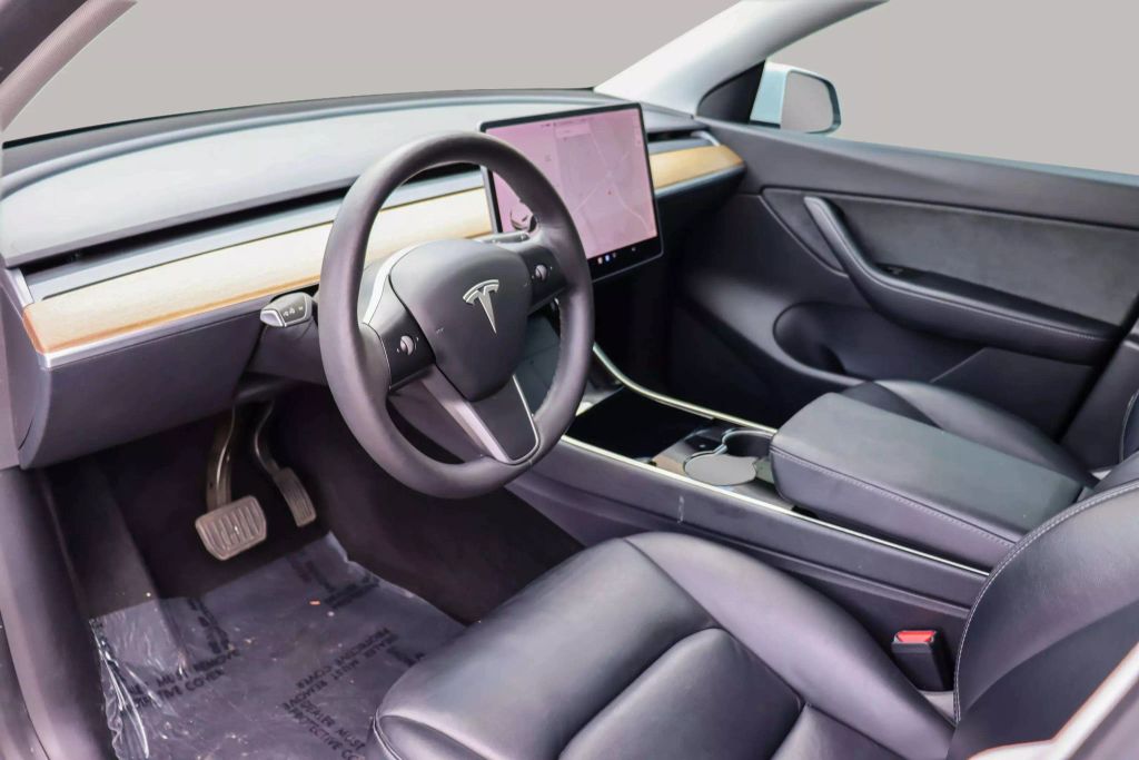 2021 TESLA MODEL Y SUV DUAL AC ELECTRIC MOTORS LONG RANGE SPORT UTILITY 4D