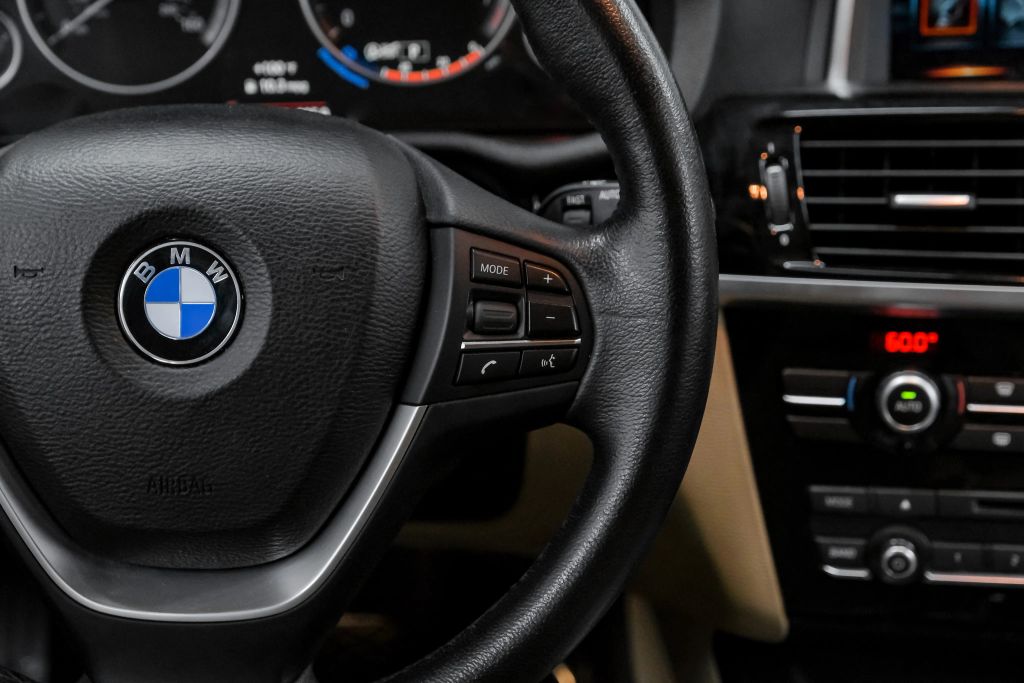 2017 BMW X3 SUV 4-CYL, TURBO, 2.0 LITER SDRIVE28I SPORT UTILITY 4D