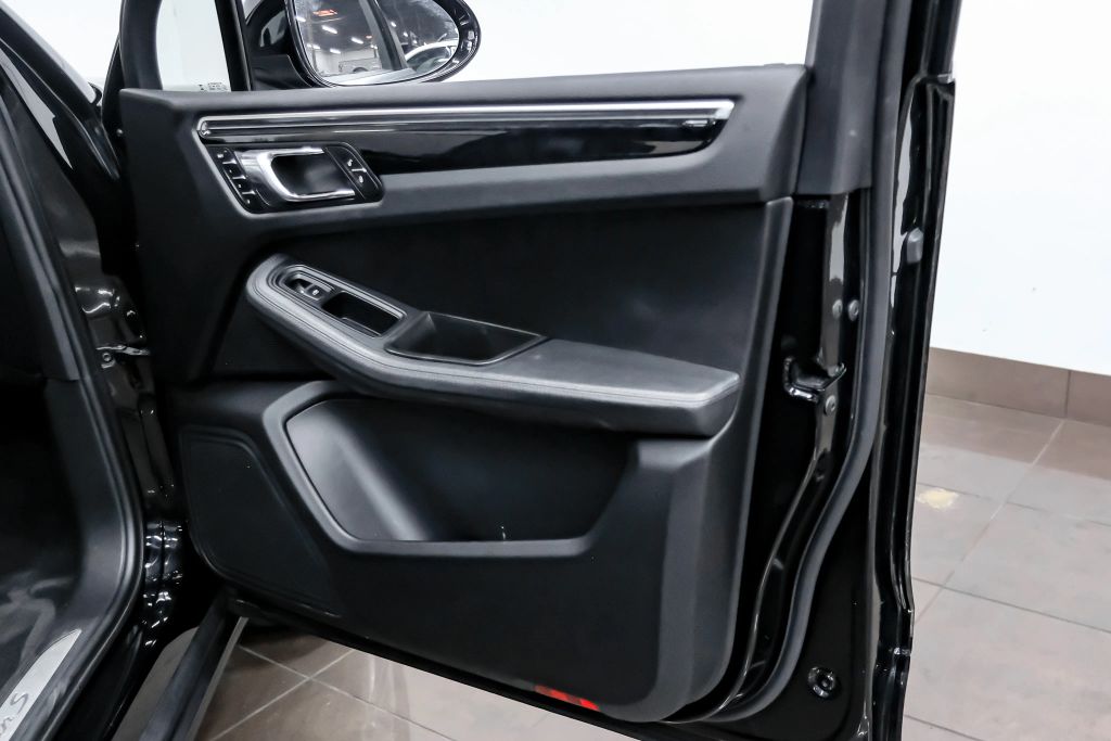 2016 PORSCHE MACAN SUV V6, TWIN TURBO, 3.0 LITER S SPORT UTILITY 4D