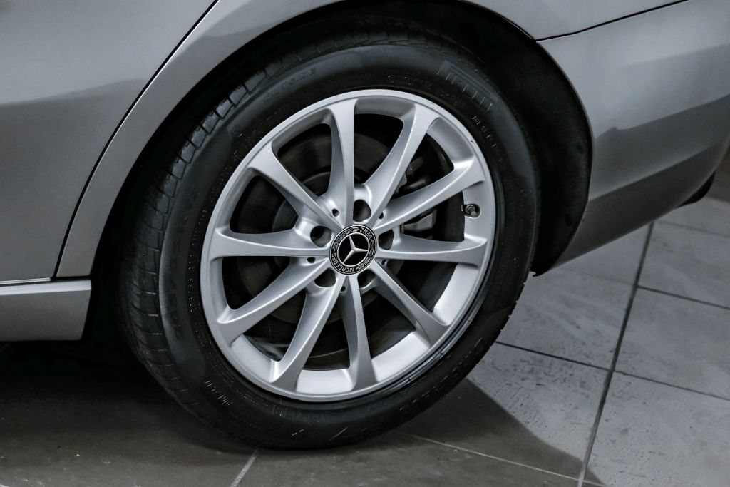 2019 MERCEDES-BENZ A-CLASS SEDAN 4-CYL, TURBO, 2.0 LITER A 220 SEDAN 4D